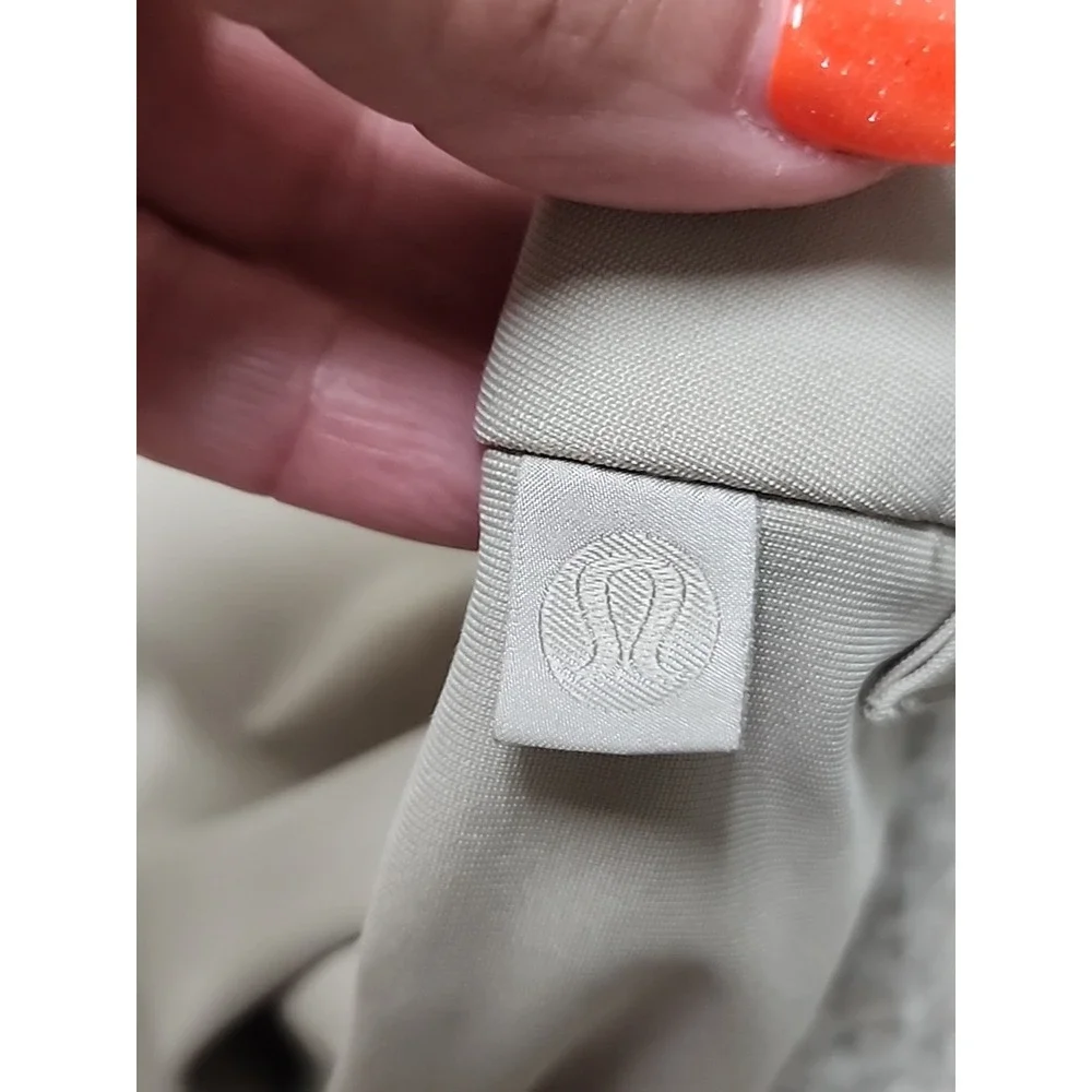 Lululemon Commission Short Classic 38 x 9 Tan Beige